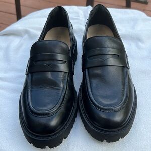 Schutz Penny loafer black - worn once - 7.5